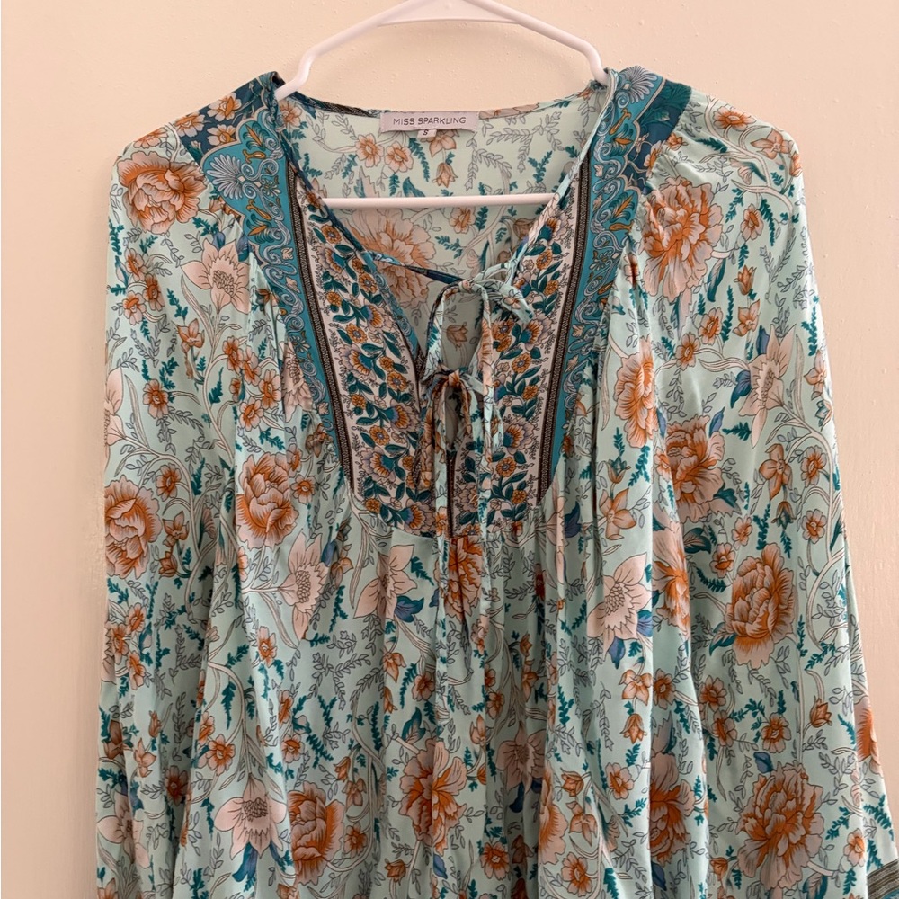 Floral Bohemian Long Sleeve Blouse - Picture 2 of 3